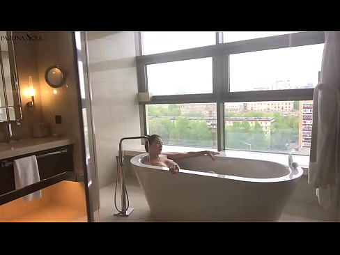 ❤️ En fantastisk babe som lidenskapelig rykker av seg fitta på badet ☑ Porno ved no.xxxwownet.ru ️❤